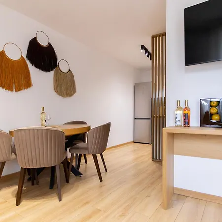 Sunny Boho By Rv Apartament *